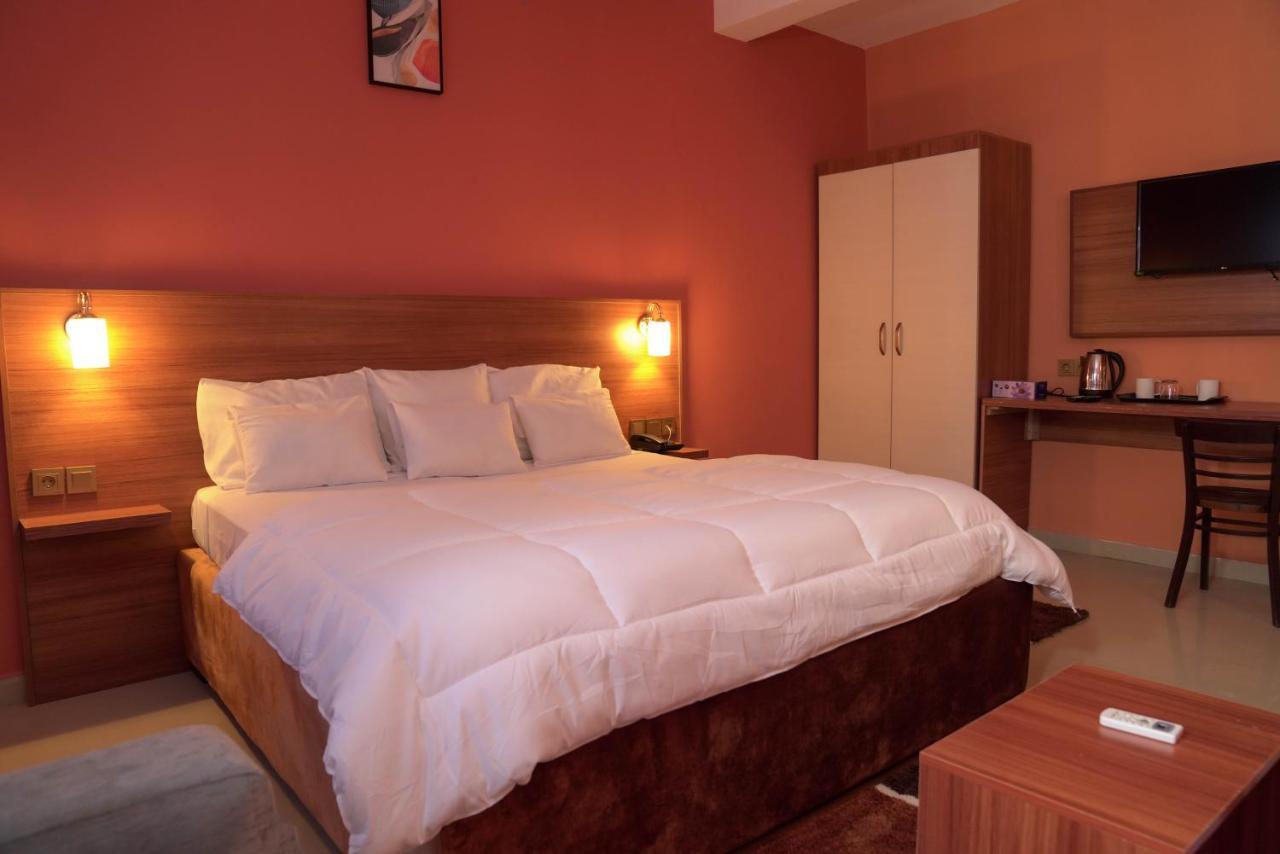 Dialali Hotel Нуакшот Экстерьер фото