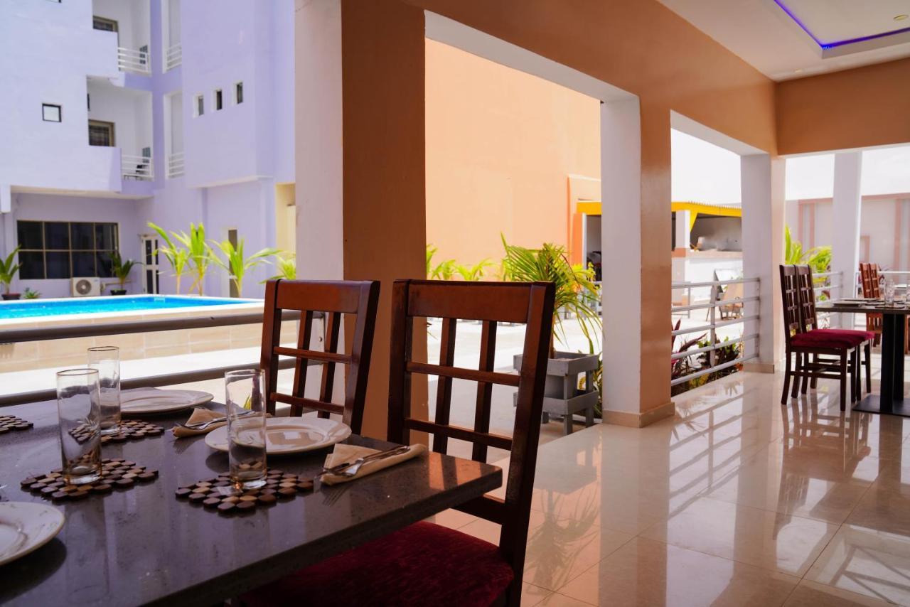 Dialali Hotel Нуакшот Экстерьер фото