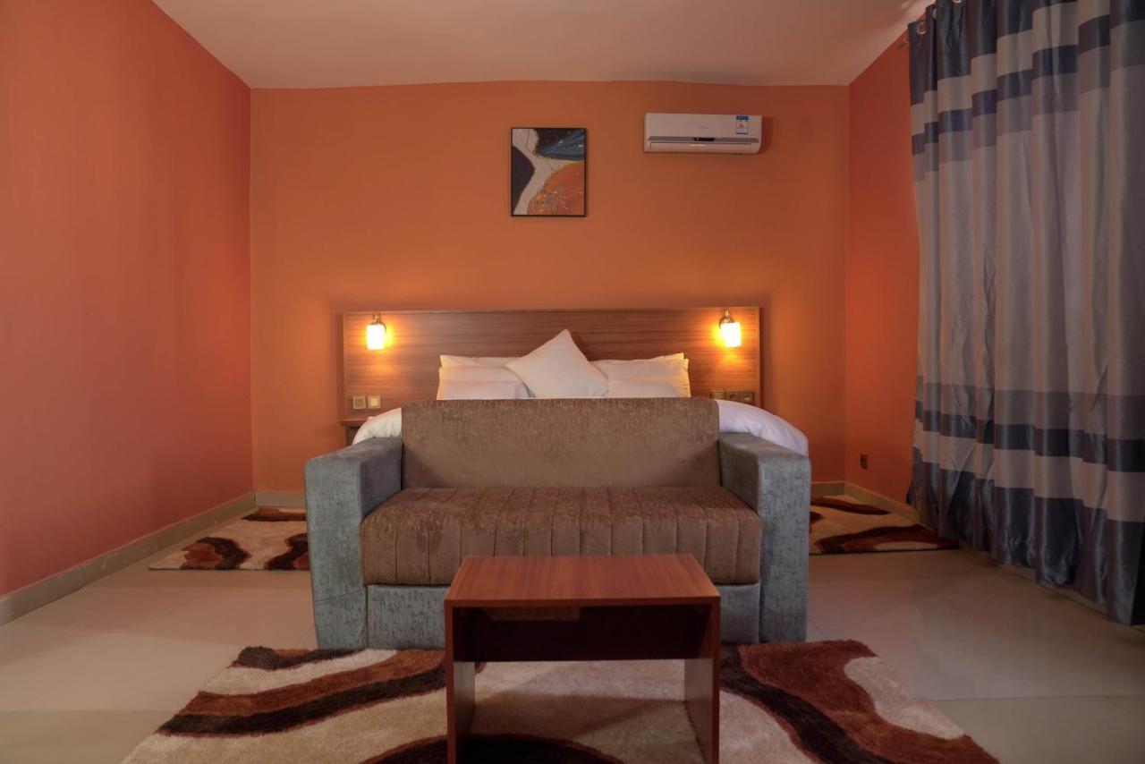 Dialali Hotel Нуакшот Экстерьер фото