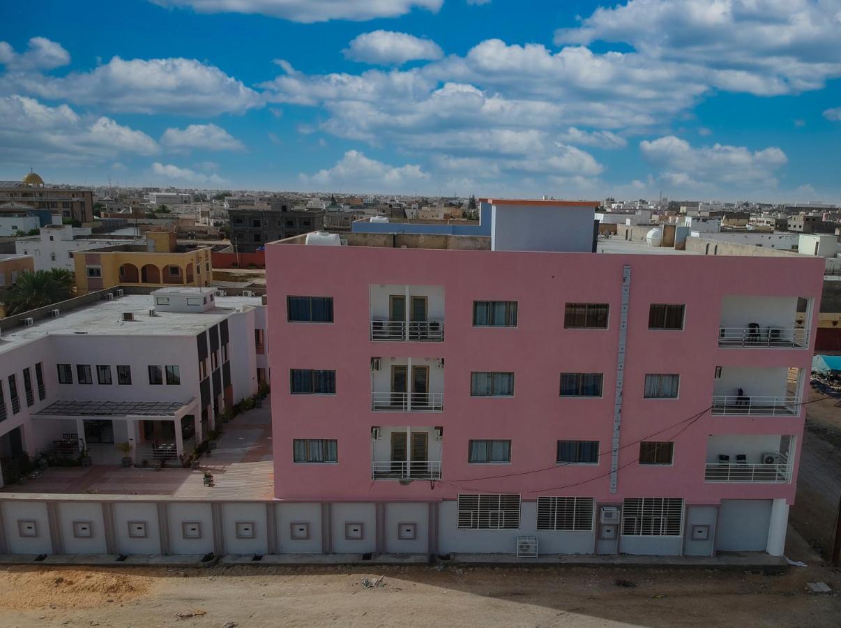 Dialali Hotel Нуакшот Экстерьер фото